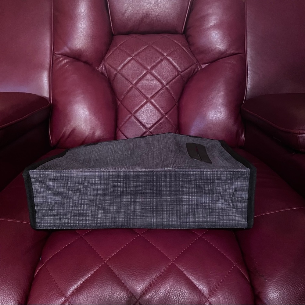 New Thirty-One Tote. - Picture 2 of 4